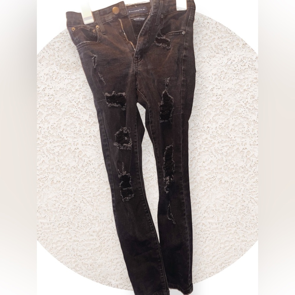 Aeropostale Black Distressed Cropped Ankle Jeans